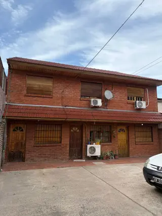Alquiler duplex 3 ambientes con patio cochera Isidro Casanova foto 5