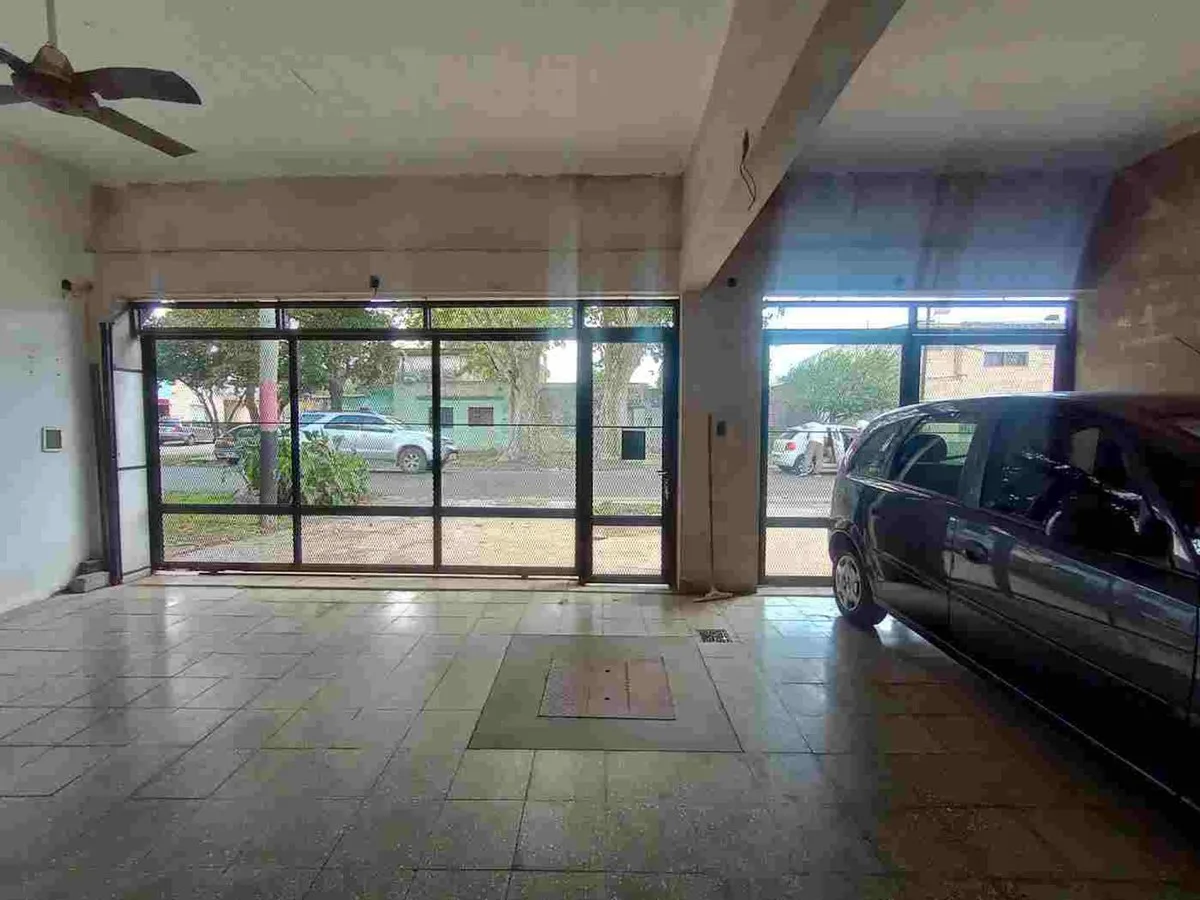 VENTA DOS CASAS COCHERA PATIO EN ZONA SUR foto 3