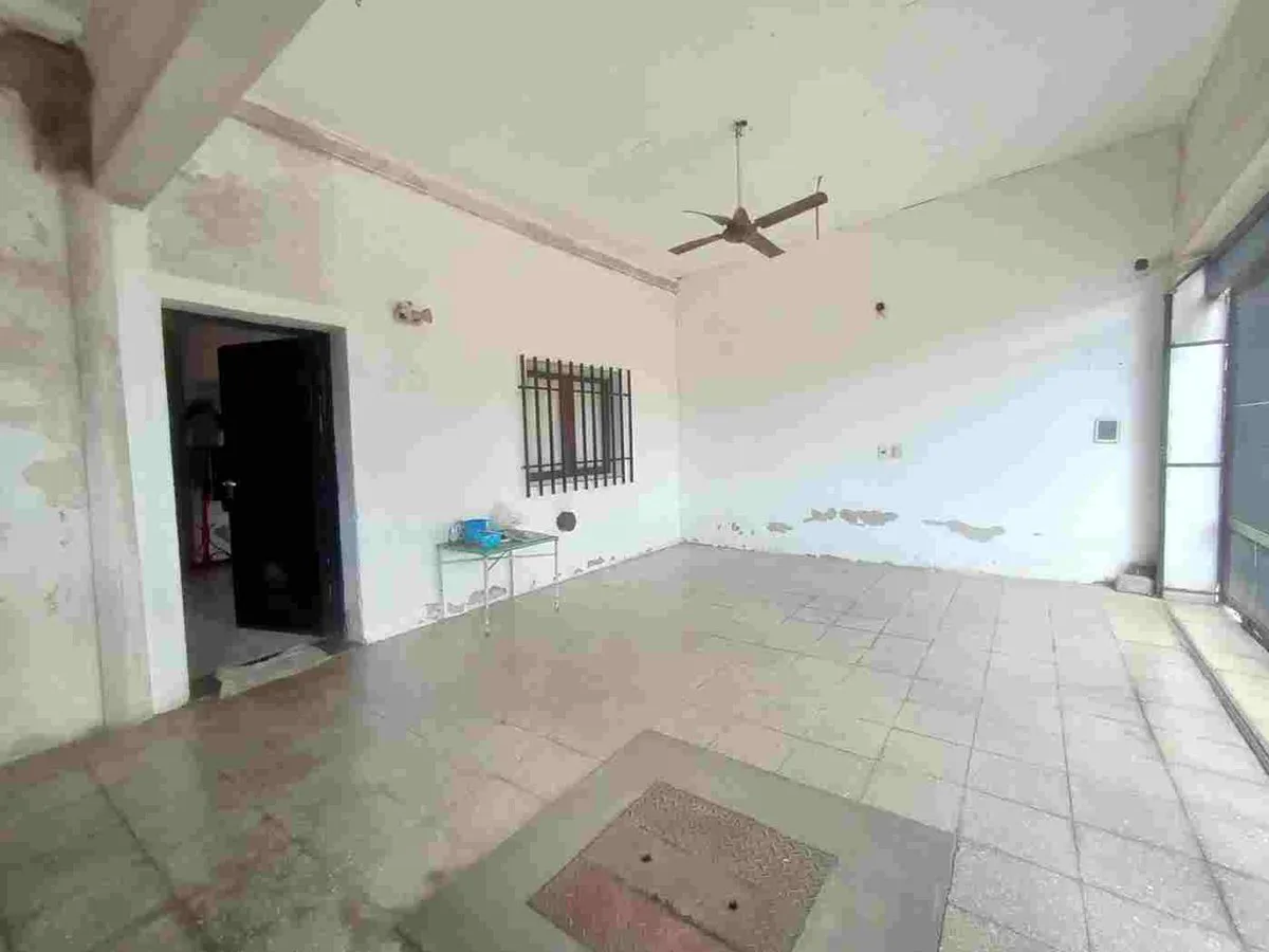 VENTA DOS CASAS COCHERA PATIO EN ZONA SUR foto 4