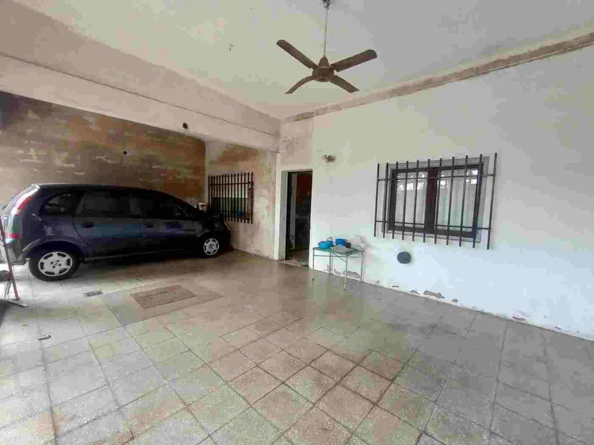 VENTA DOS CASAS COCHERA PATIO EN ZONA SUR foto 5