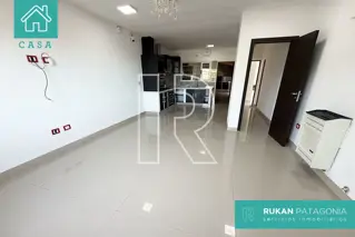 #AlquilerRUKAN | Casa 2 Habitaciones + Quincho | Barrio 13 DE DICIEMBRE | Calle ALAZKA | Caleta Olivia.- foto 3