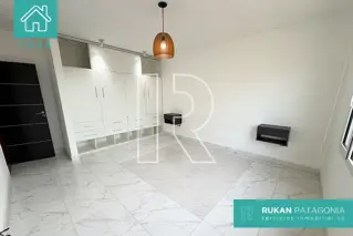 #AlquilerRUKAN | Casa 2 Habitaciones + Quincho | Barrio 13 DE DICIEMBRE | Calle ALAZKA | Caleta Olivia.- foto 5