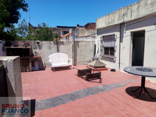 VENTA CASA/PH FRENTE 3 AMB. TERRAZA Y PATIO foto 4