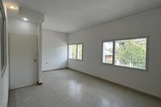 ALQUILER DE OFICINAS CONSULTORIOS, CIPOLLETTI