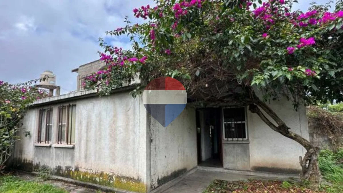 CASA EN VENTA 2 DORMITORIOS ALTO COMEDERO