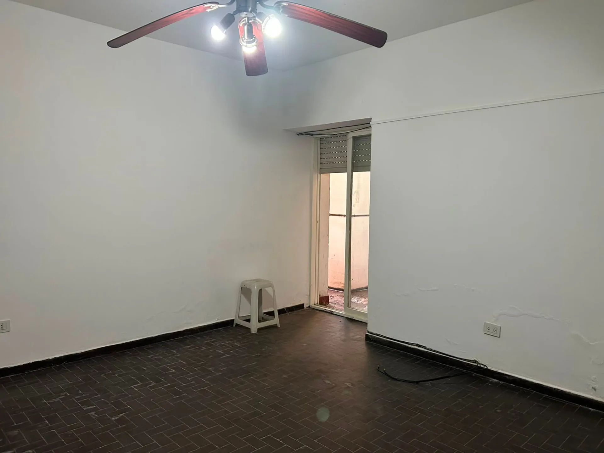 Departamento 2 Ambientes con Patio en Venta foto 4