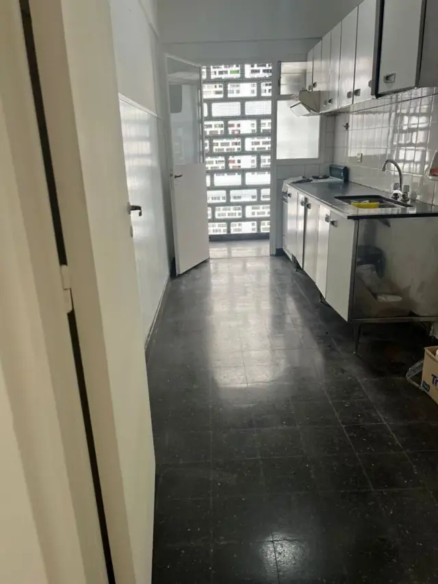 Vendo. Departamento frente estación Temperley. 14deJulio 10. De 3amb, muy buen estado. Apto Crédito. Urgente
