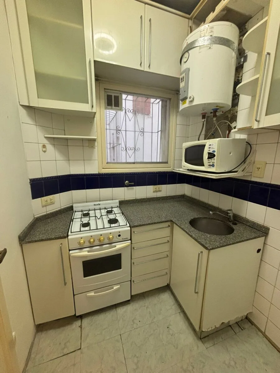 Departamento 2 Ambientes | Edificio Residencial | 1er Piso por escalera foto 5