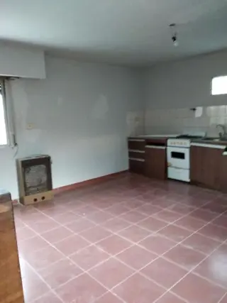 depto en planta alta disponible foto 4