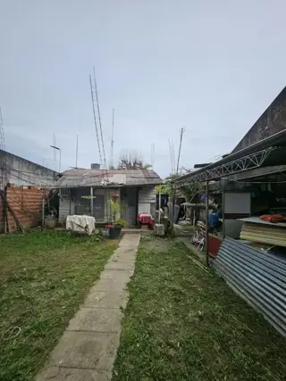 Lote en venta de 470 m² con piscina en Ituzaingó Sur foto 2