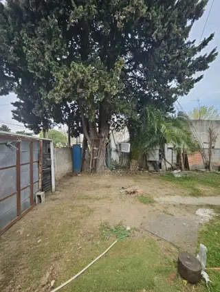 Lote en venta de 470 m² con piscina en Ituzaingó Sur foto 3
