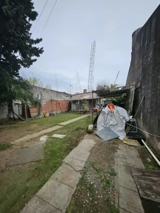 Lote en venta de 470 m² con piscina en Ituzaingó Sur foto 4