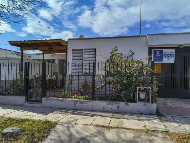 Casa en Luzuriaga