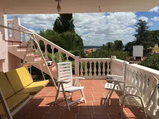 LINDO CHALET CON PILETA-QUINCHO BARRIO RESIDENCIAL DE EXCELENCIA- COSTA AZUL- CAPACIDAD 6 PERSONAS foto 2