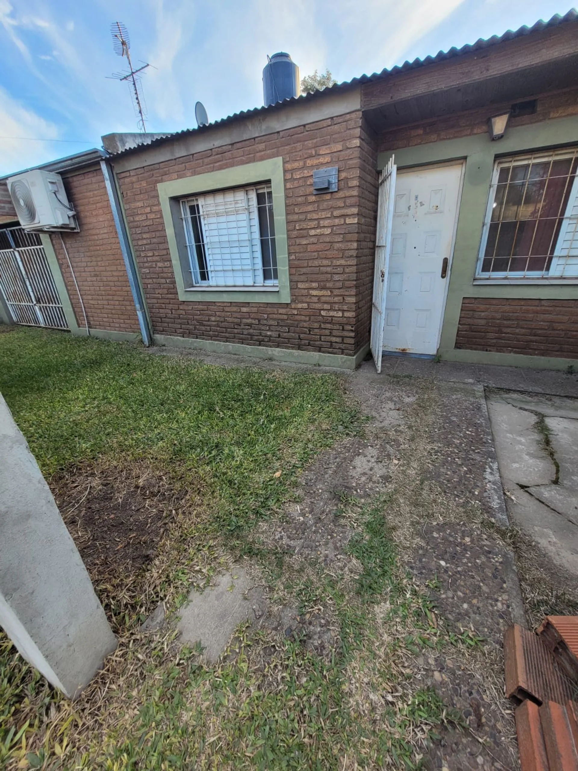 SE VENDE CASA EN SANTO TOMÉ CON PILETA foto 2