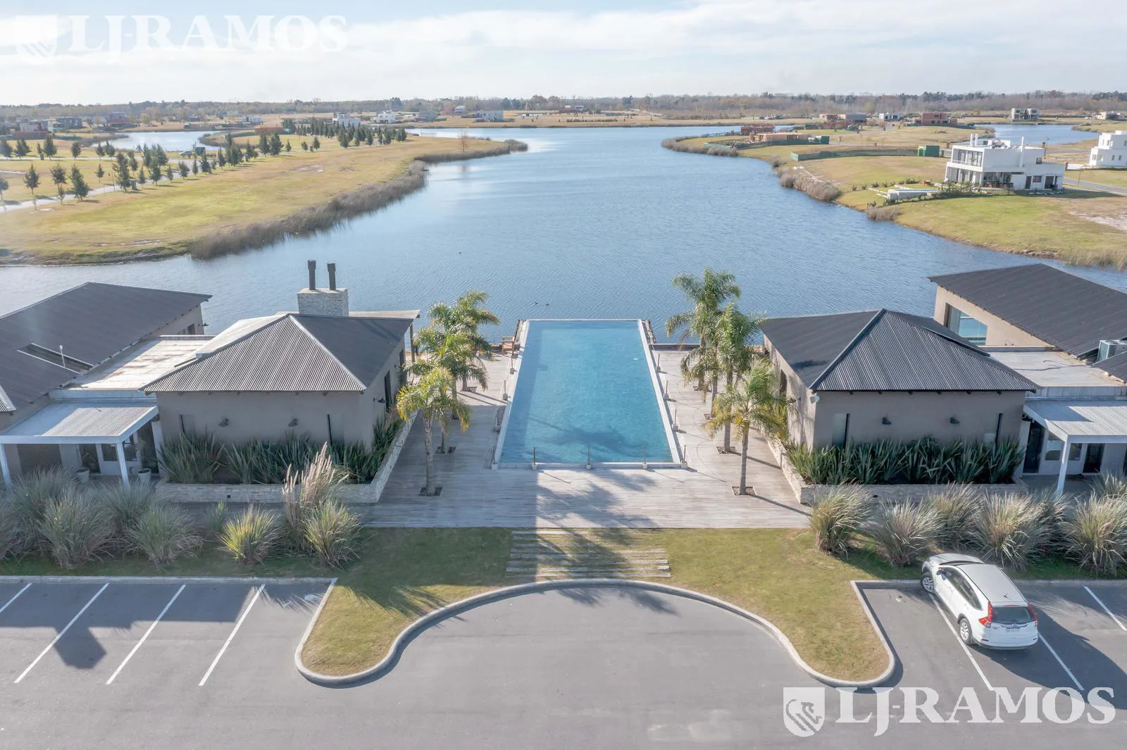 Casa en venta a Estrenar en Escobar-  Aguas Privadas El Naudir PG foto 4
