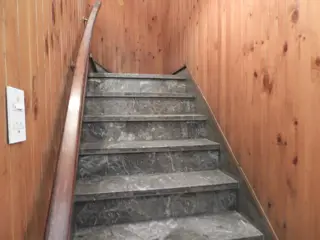 EXCELENTE DEPARTAMENTO DE CUATRO AMBIENTES CON PATIO Y TERRAZA EN PLANTA ALTA ÚNICO POR SUS DIMENSIONES RECIBO PROPIEDAD MENOR VALOR EN PARTE DE PAGO foto 3