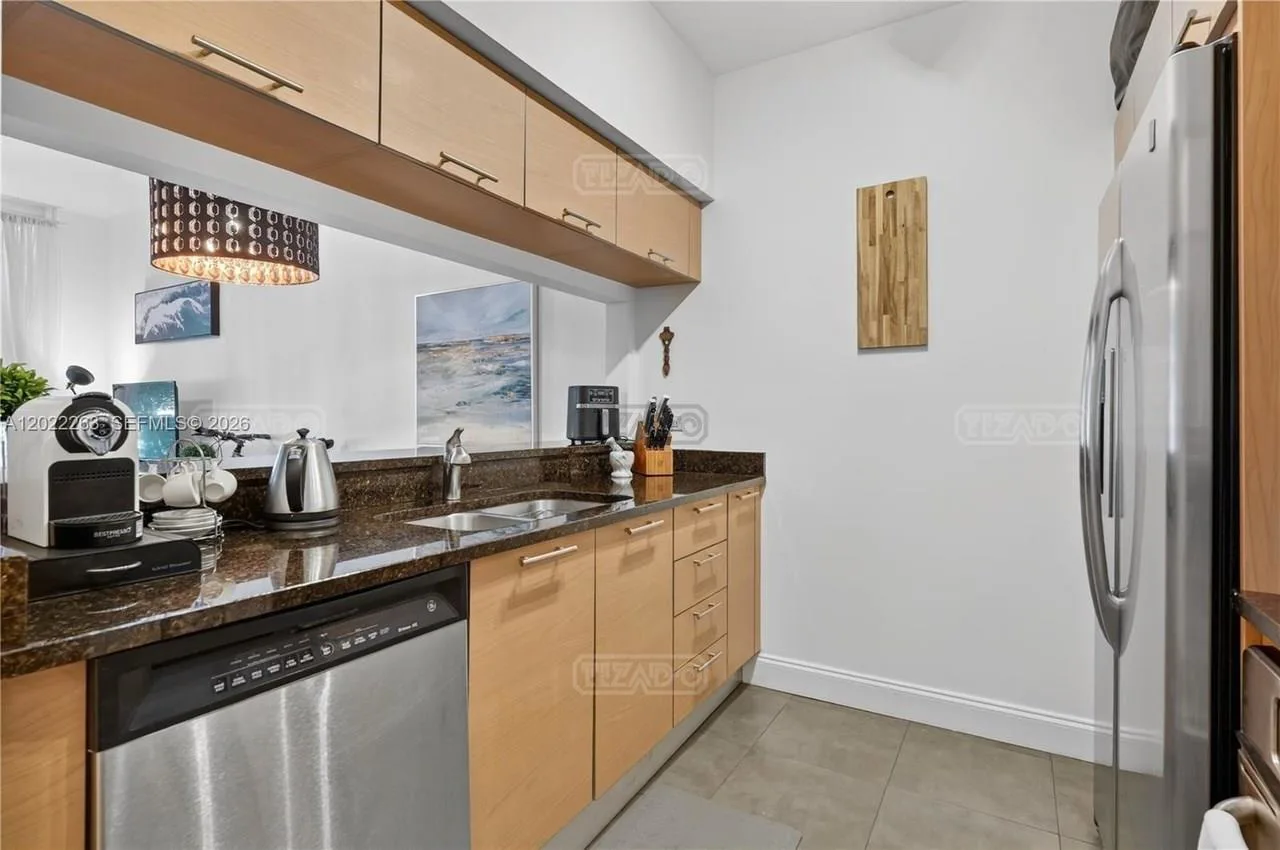 31 SE 5th St #203 foto 3
