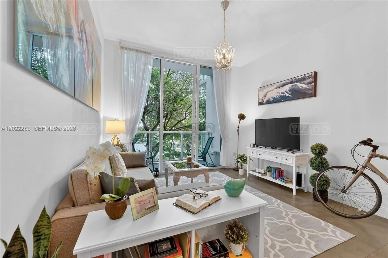 31 SE 5th St #203 foto 5