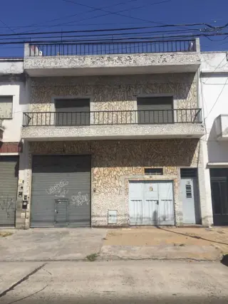 Galpón/deposito con Vivienda de 4 Ambientes, 360 m2 totales. foto 1