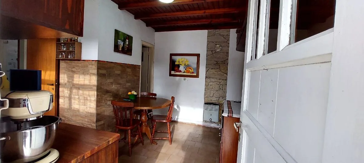 VENTA CASA 3 AMB CON PARQUE,GALPÓN Y LOSA foto 5