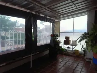 CASA+LOCAL COMERCIAL FRENTE AL LAGO SAN ROQUE. UBICACION Y VISTA PRIVILEGIADA foto 4