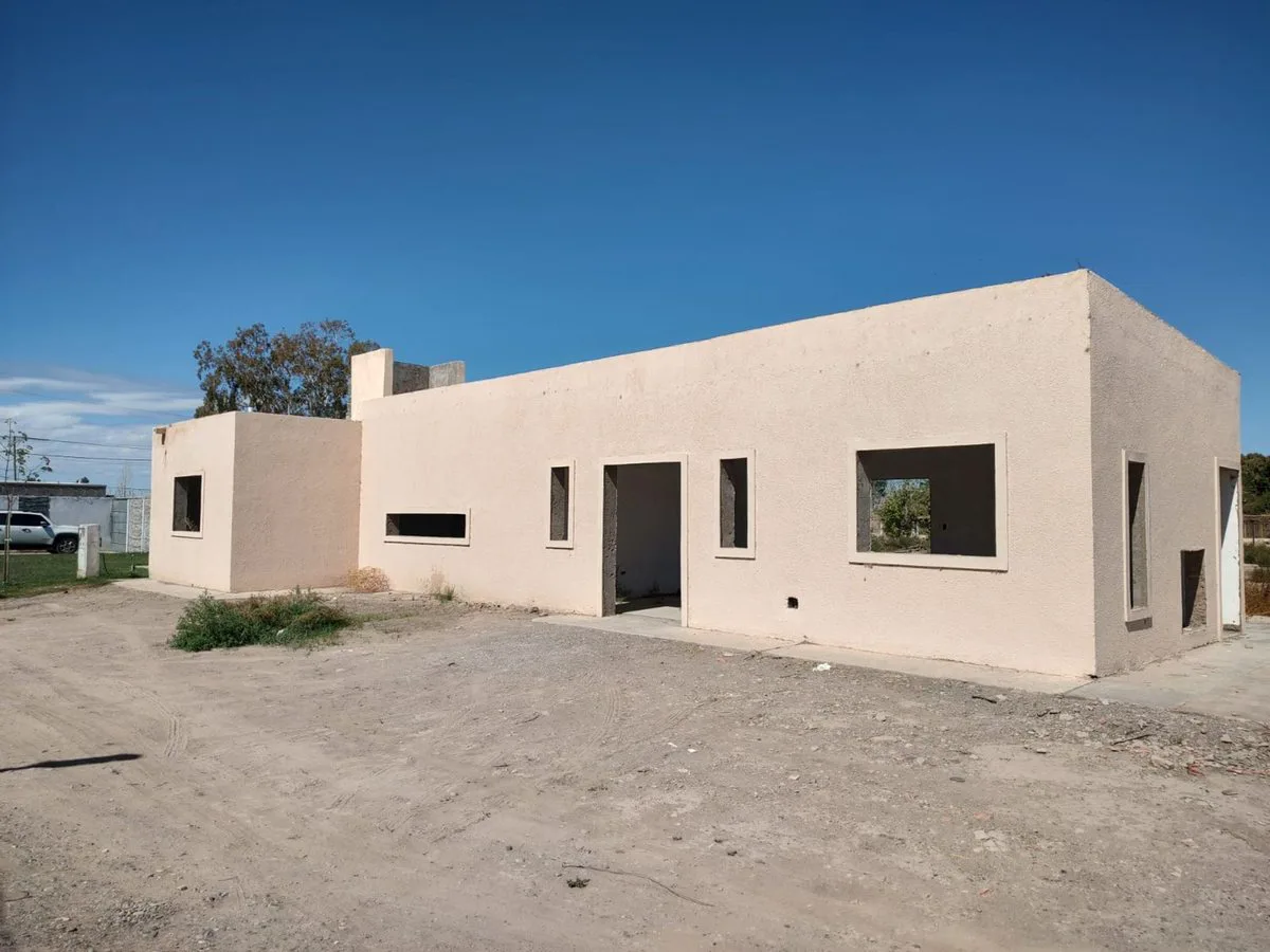VENTA CASA EN CONSTRUCCION. B° PRIVADO.SANTA LUCIA foto 2