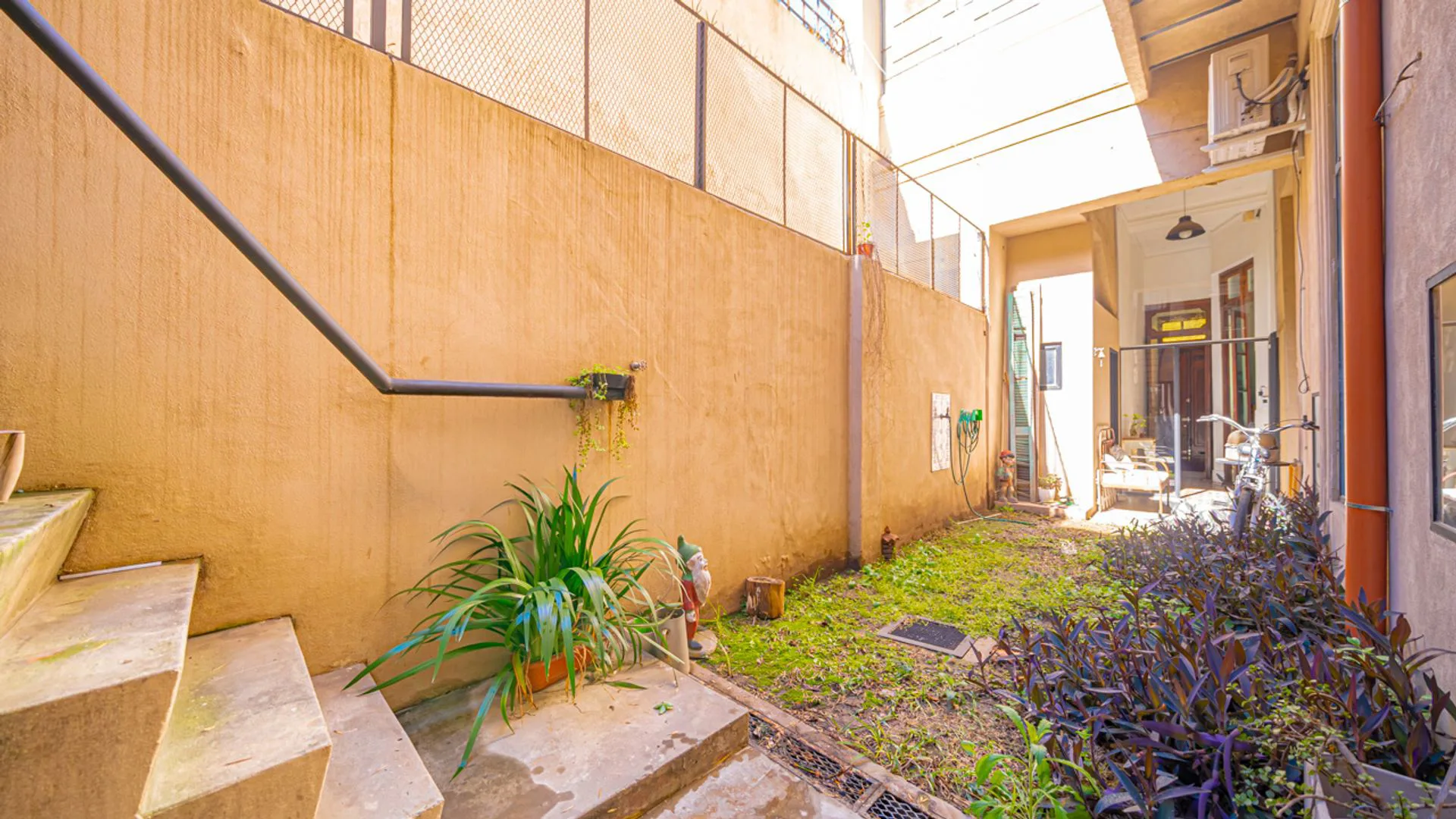 VENTA PH 3 AMBIENTES SAN CRISTOBAL CON JARDIN foto 2