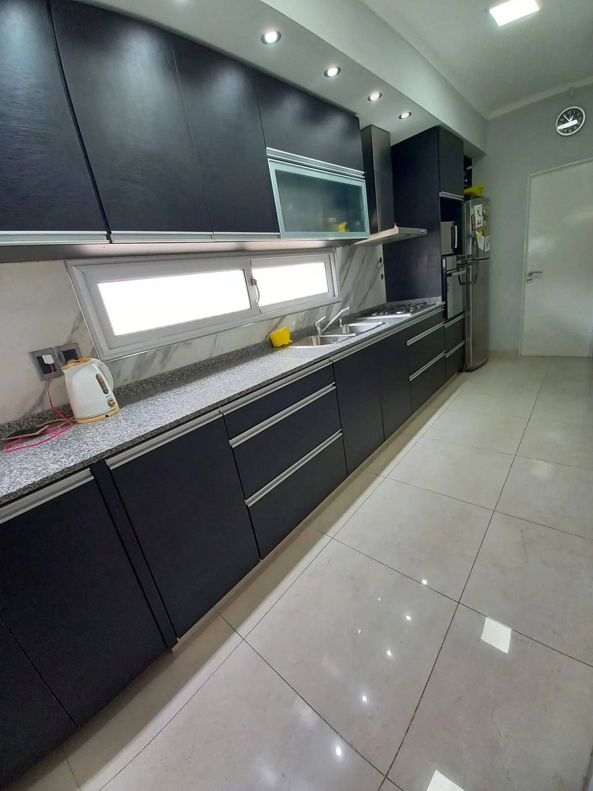 SE VENDE EXCELENTE CASA | 3 HABITACIONES B°CORRADI foto 3