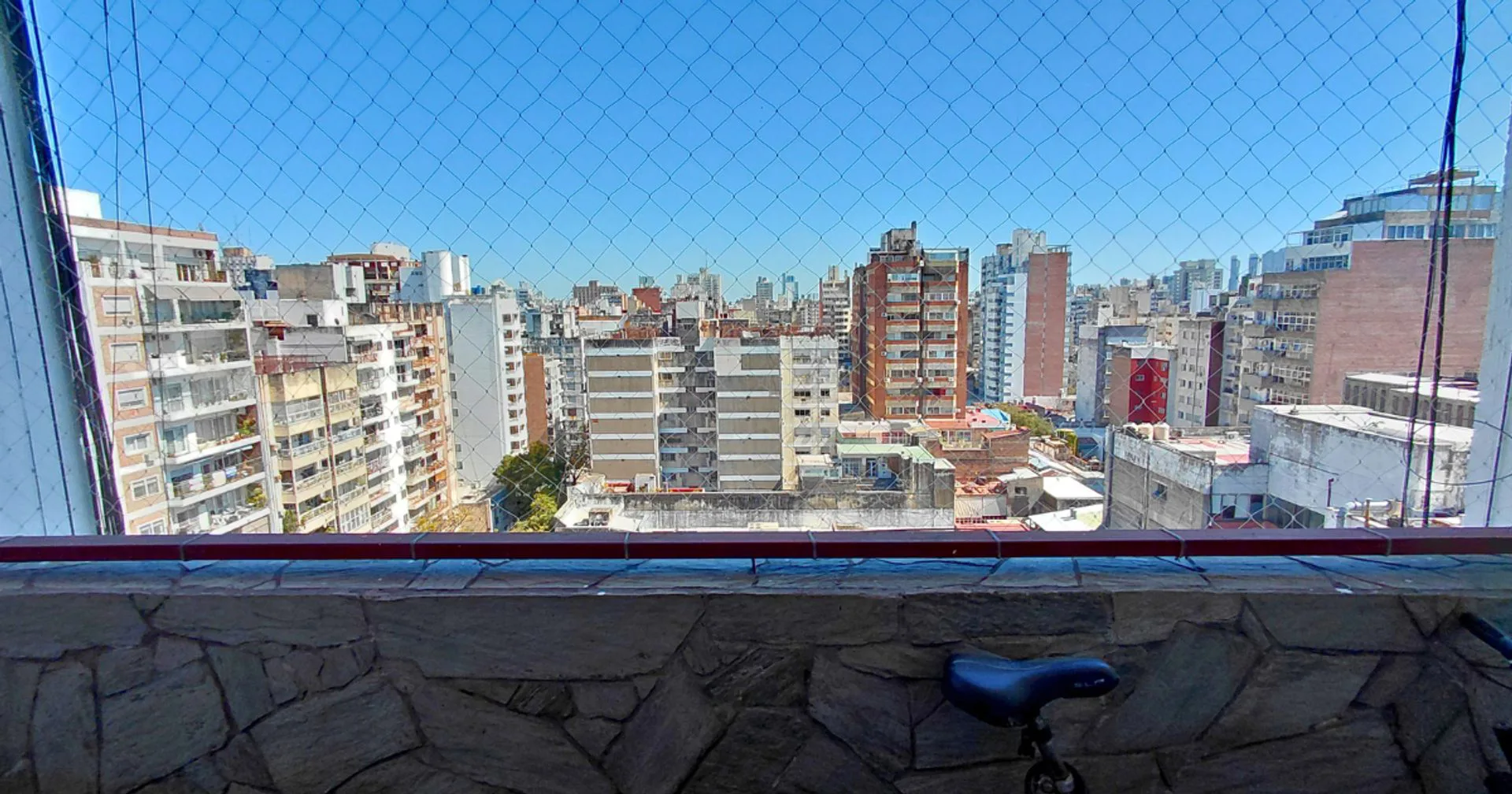 VENTA DEPTO 2 DORMITORIOS DOBLE BALCÓN CENTO foto 4