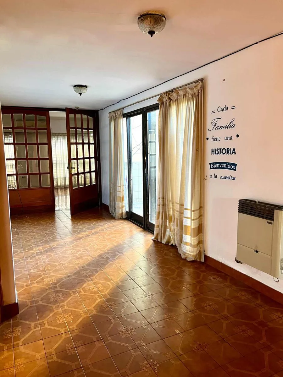 VENTA PH 4 AMBIENTES POMPEYA PATIO BALCÓN SIN EXP foto 2