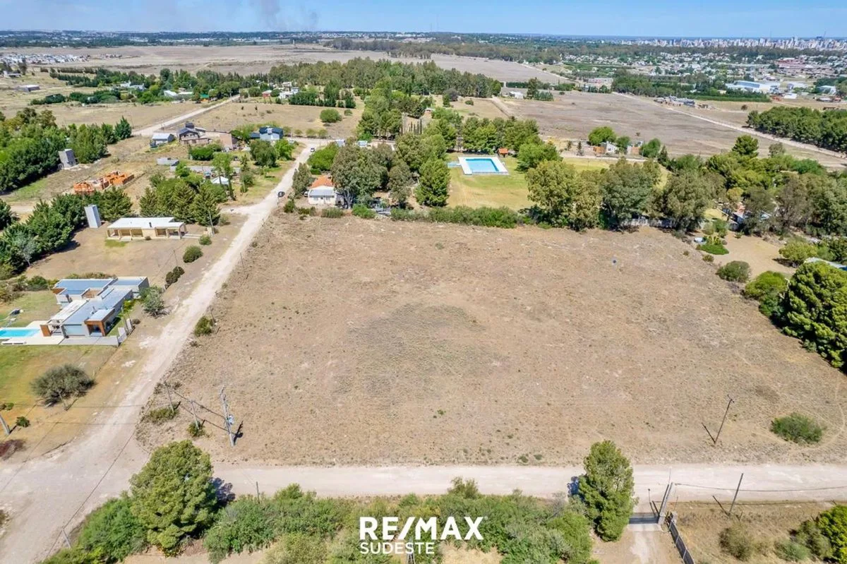 VENTA LOTE BARRIO SAN CARLOS foto 3