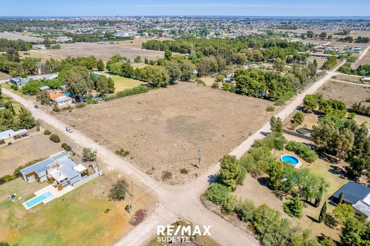 VENTA LOTE BARRIO SAN CARLOS foto 4