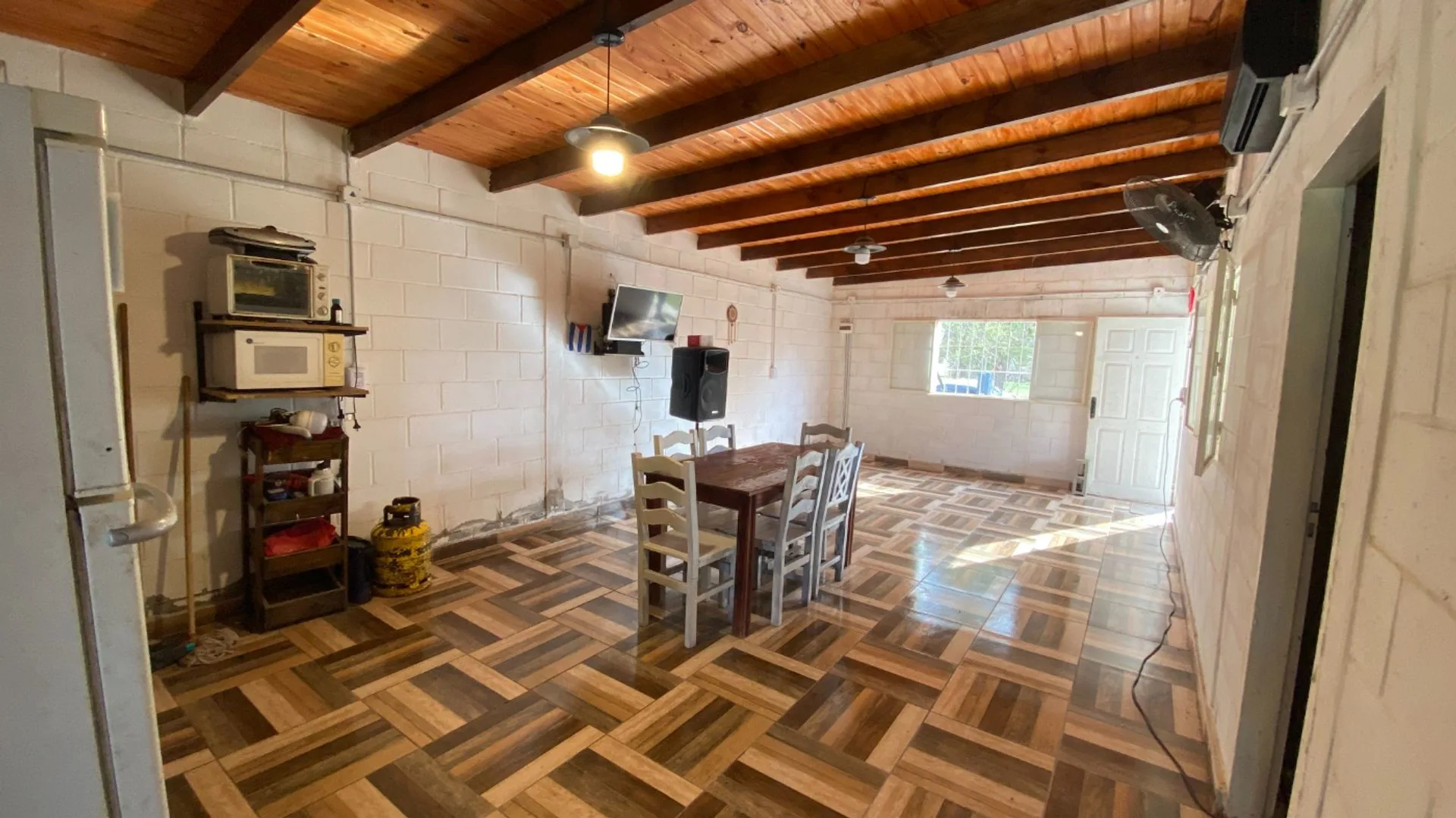VENDE PERMUTA CASA 2 DORM CON PILETA LOS MOLINOS!! foto 5