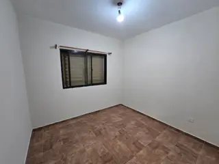 ALQUILER DE DEPARTAMENTO 3 AMBIENTES EN BARRIO COCA COLA MONTE GRANDE foto 3