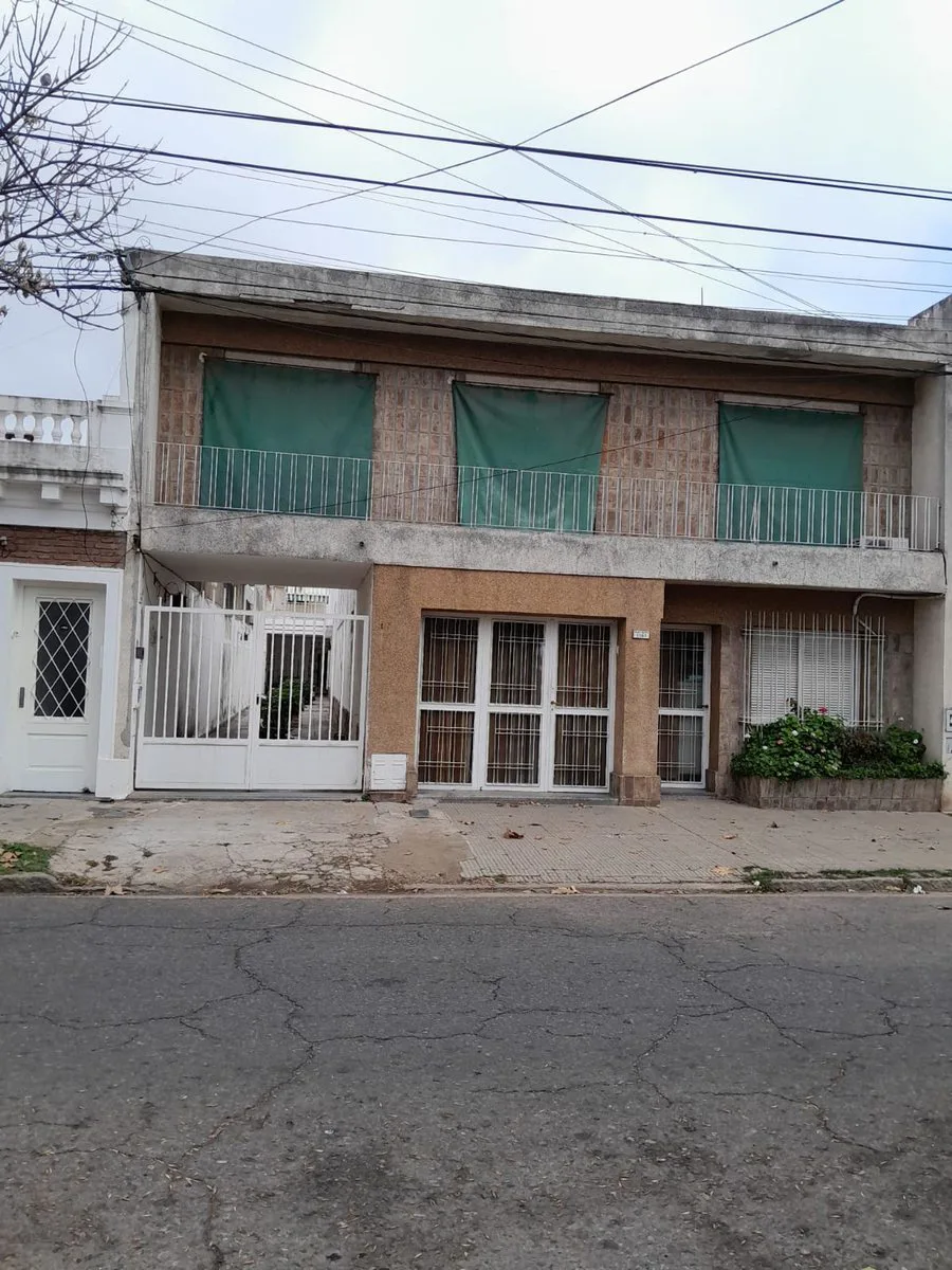 VENTA  CASA INTERMA EN BARRIO  ARROYITO foto 2