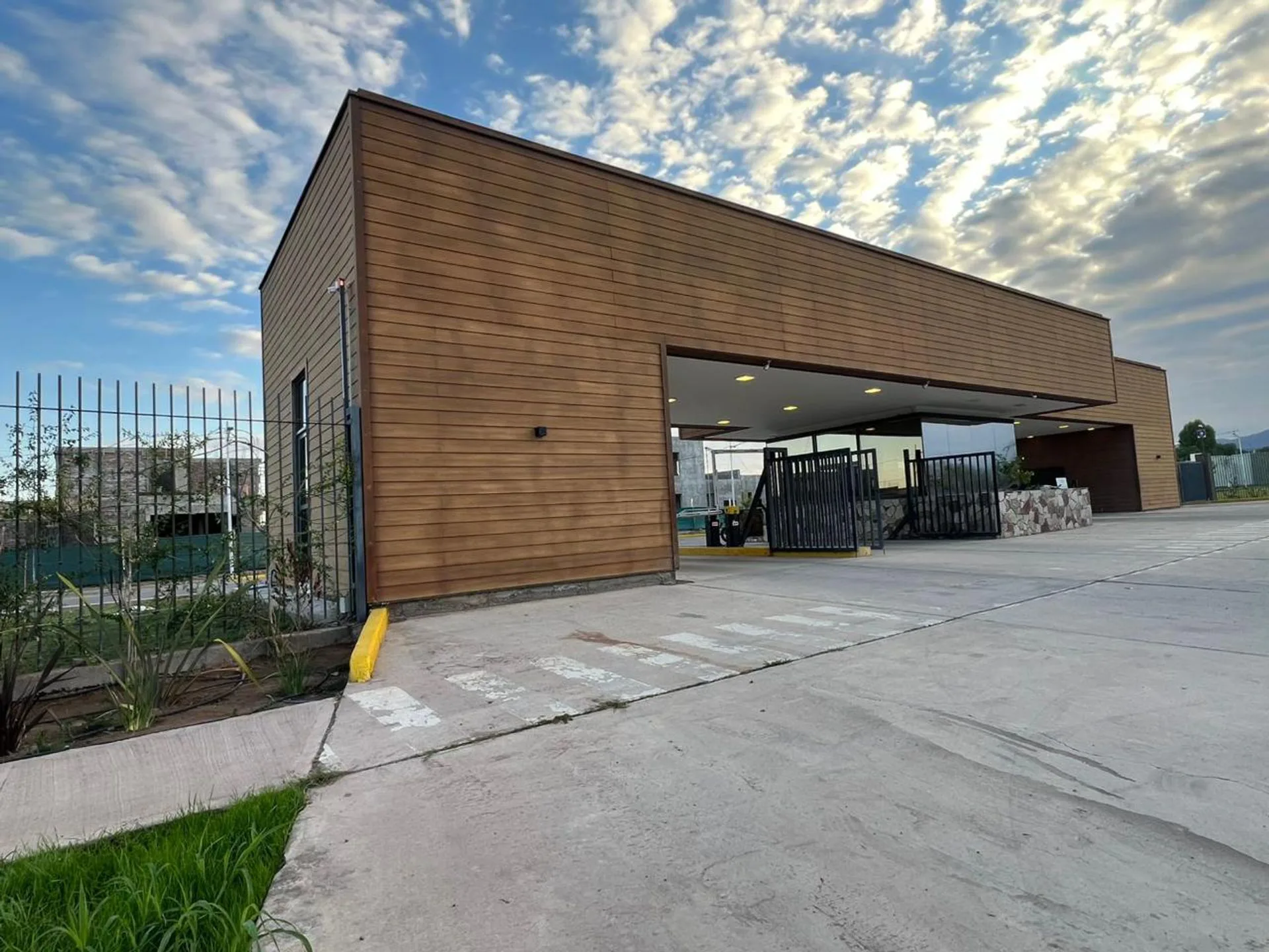 Casa en Venta Bº La Quebrada Lujan de Cuyo foto 2