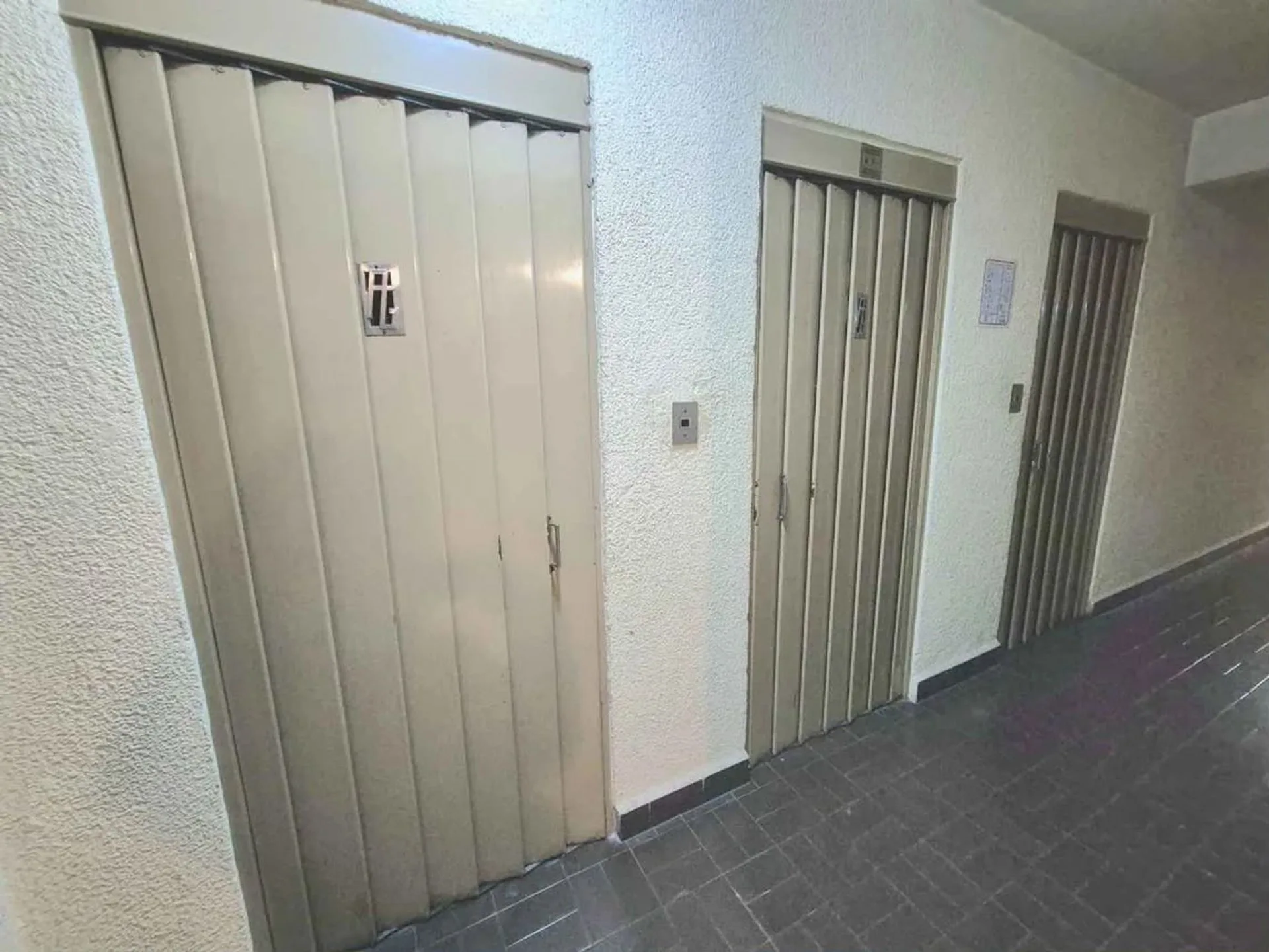 Venta Monoambiente en Retiro piso 9 sobre Juncal foto 2
