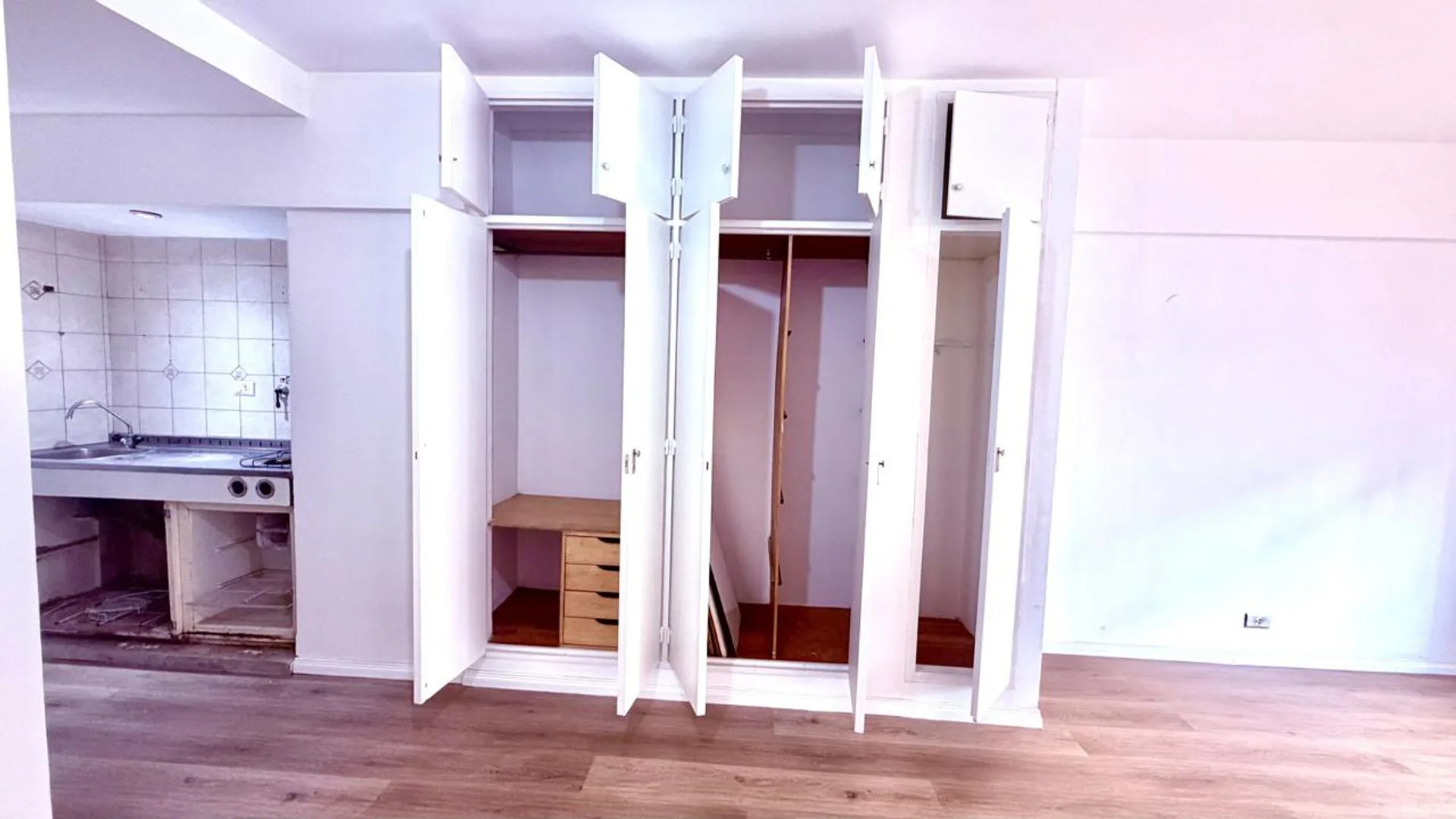 Venta Monoambiente en Retiro piso 9 sobre Juncal foto 3