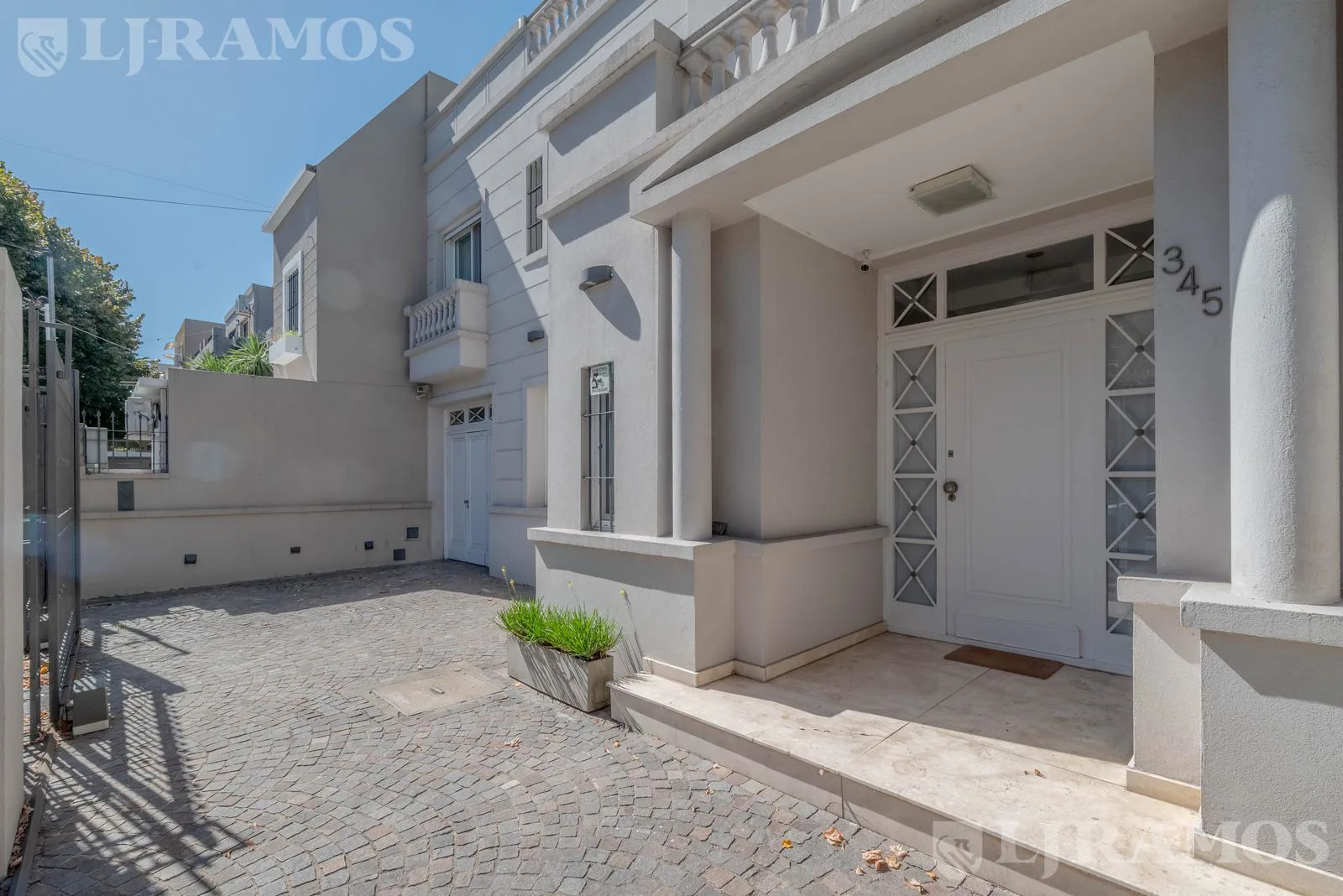 Casa reciclada impecable en venta foto 2