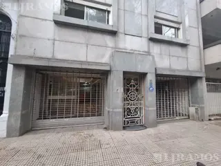 Local en Caballito - Ex clínica foto 1
