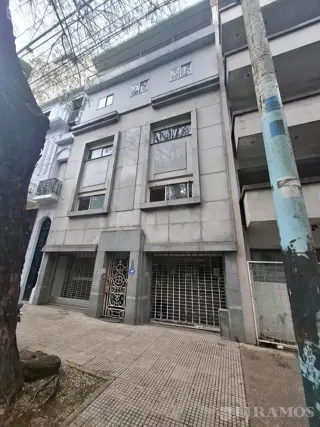 Local en Caballito - Ex clínica foto 4