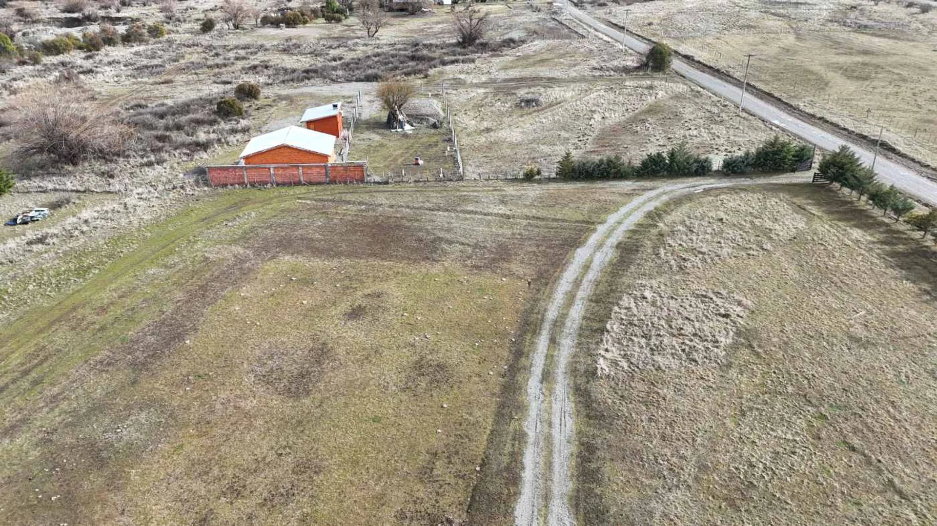 Terreno 5000 m2 con  serv. en La Calera- Trevelin foto 4