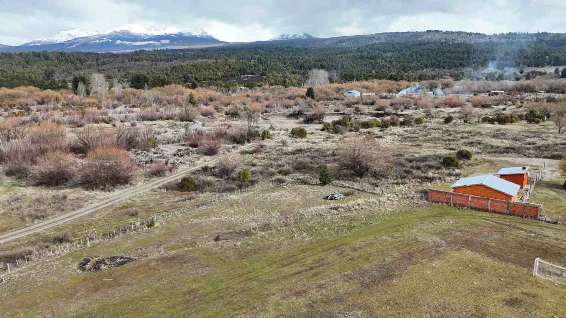 Terreno 5000 m2 con  serv. en La Calera- Trevelin foto 5