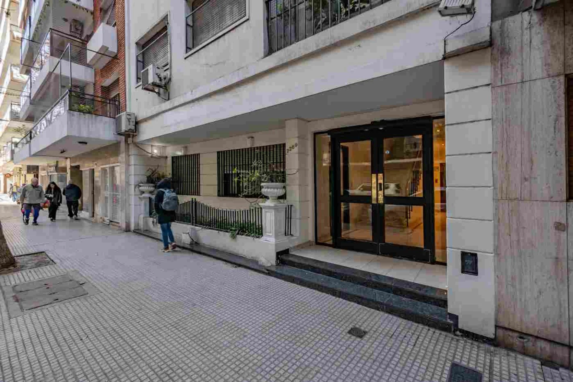 VENTA DEPARTAMENTO 4 AMB + DEPENDENCIA EN RECOLETA foto 4