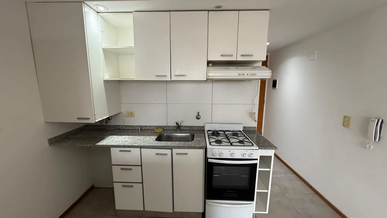 Pueyrredón 1400 - Departamento monoambiente en alquiler - Rosario, Lourdes foto 3