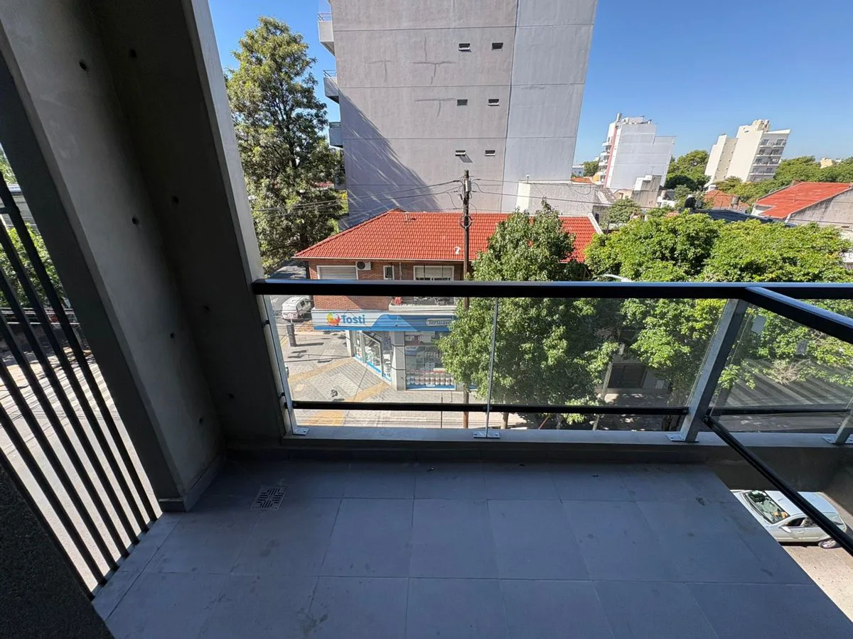 ALQUILER DEPARTAMENTO 2 AMBIENTES FLORESTA ESTRENA foto 3