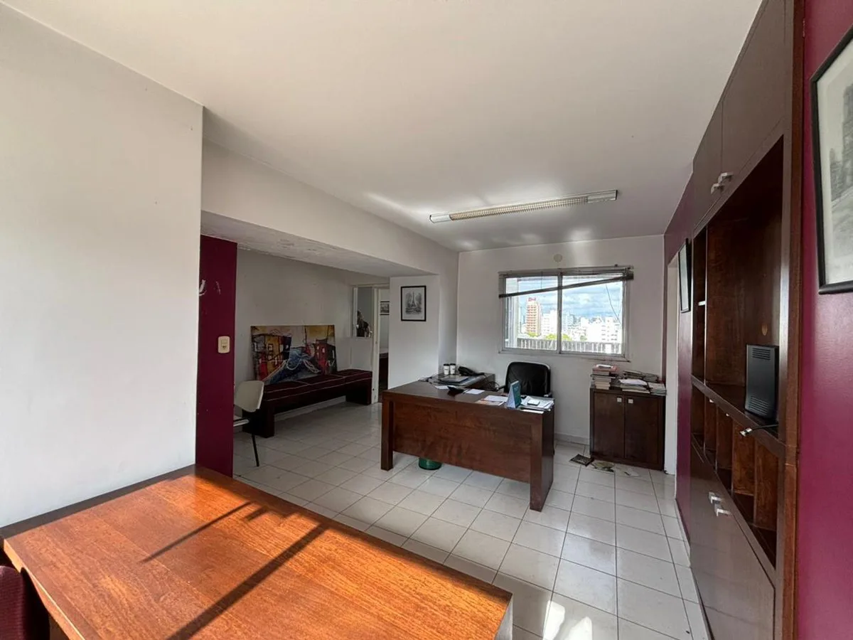 OFICINAS EN VENTA LA PLATA 8 Y 48 foto 4