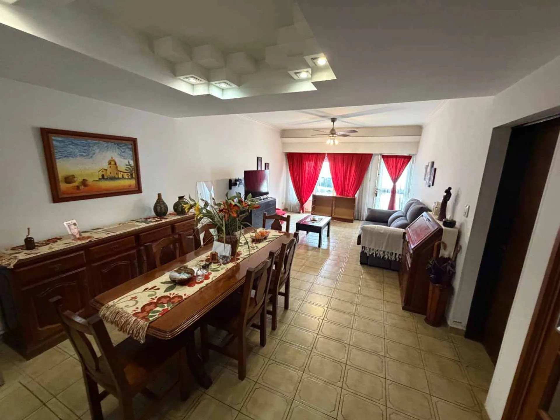 VENTA CASA 4 DORMITORIOS COCHERA foto 4