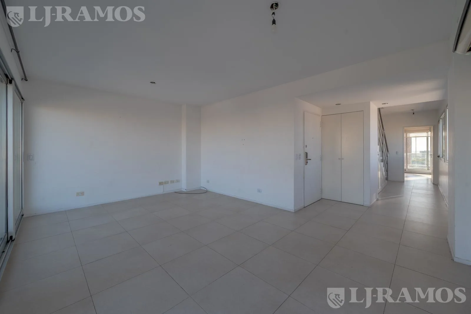DUPLEX CON TERRAZA PROPIA- COCHERA DOBLE - FULL AMENITIES EN NUÑEZ foto 5